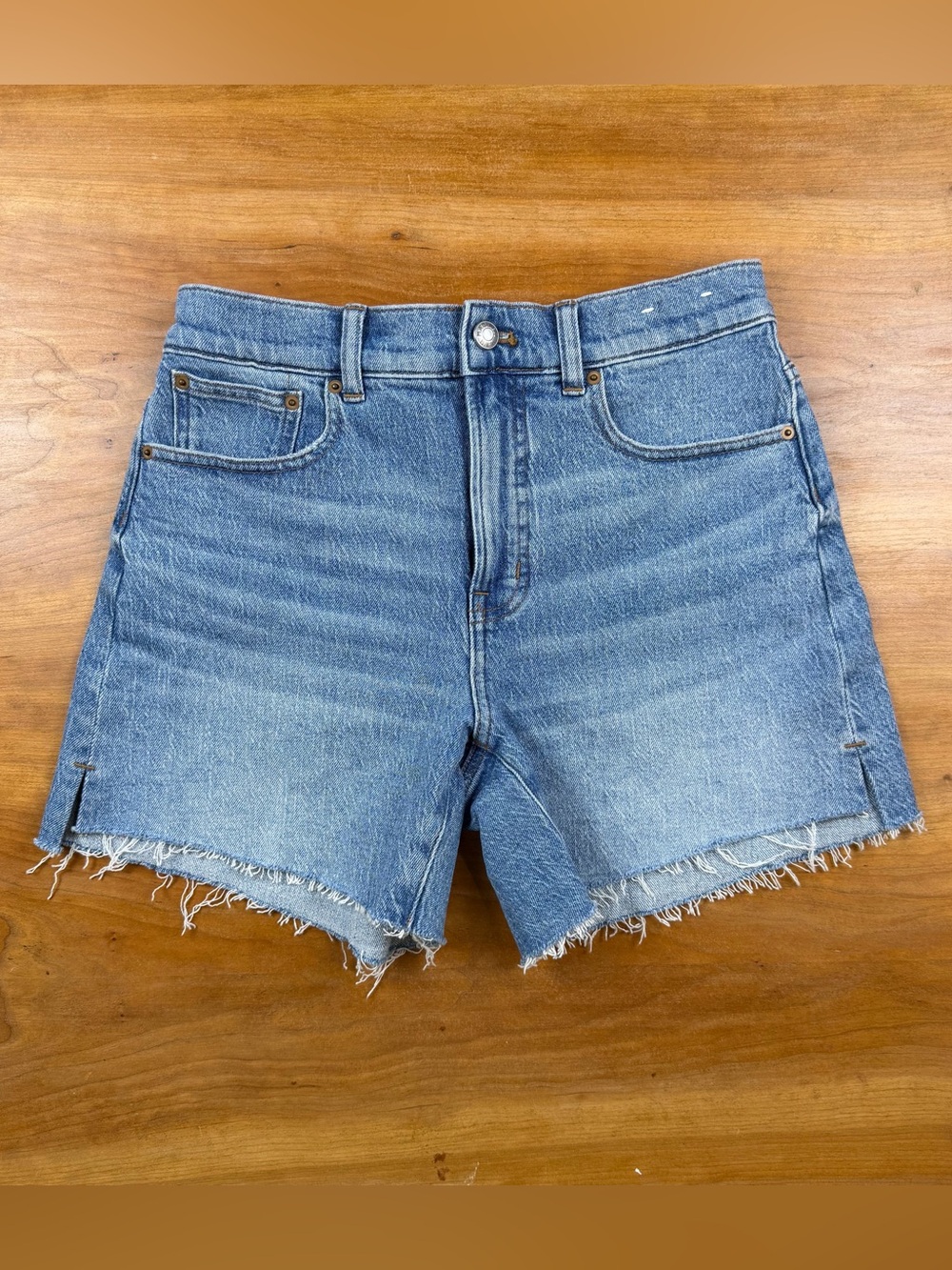 Madewell The Perfect Mid-Length Jean Shorts Size 26 Altoona Wash Raw Hem EUC